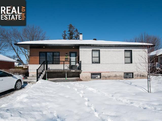 Property 330 Av. Courtemanche main img