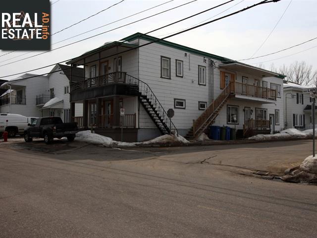 Property 28-30 Rue Lapointe main img