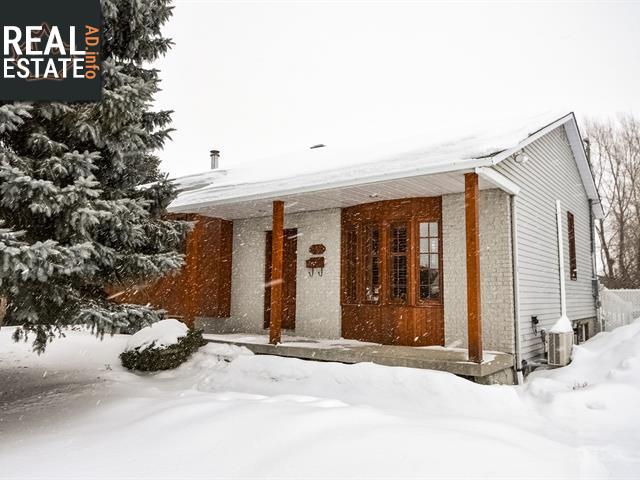 Property 296 Rue Caron main img