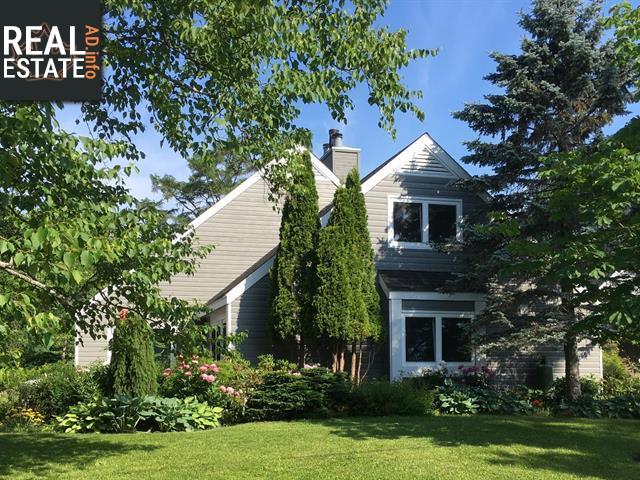 Property 264 Boul. Perron O. main img