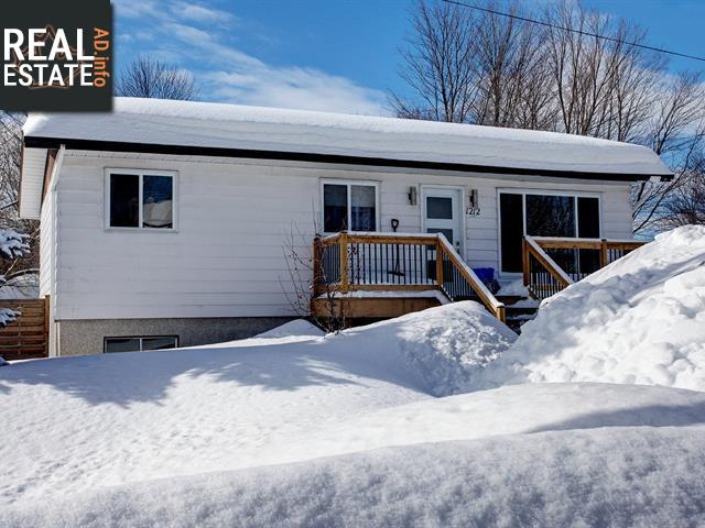 Property 1212 Av. De La Grande-Allee main img