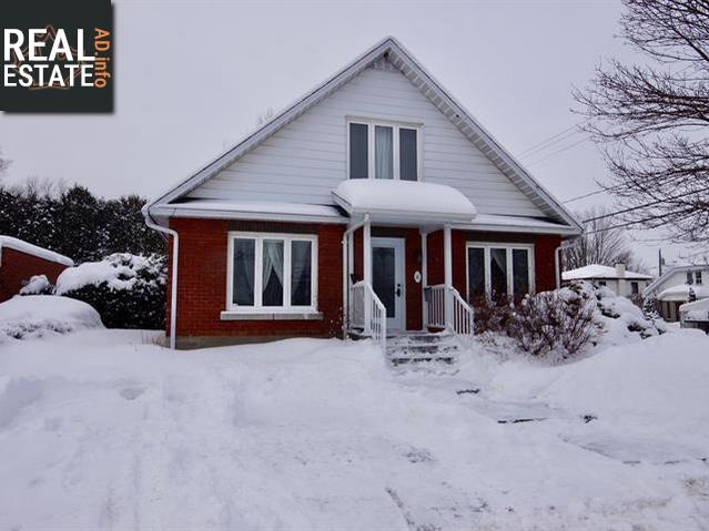 Property 4 Boul. Leclerc E. main img