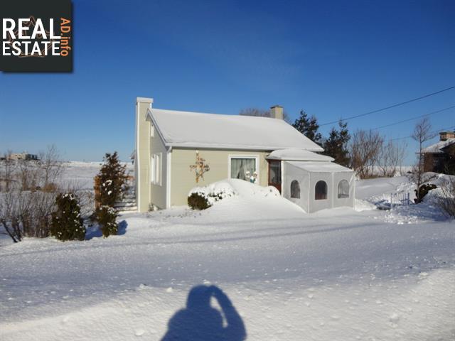 Property 1374 Rue De Matane-Sur-Mer main img
