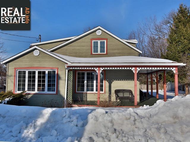 Property 135 Rue Brodeur main img