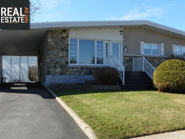 Property 110 Rue Desrochers main img