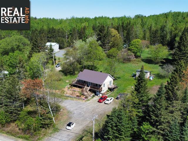Property 1597 Ch. Laliberte main img