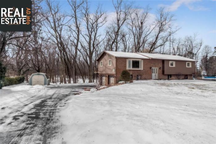 Property 10580 Sixth Line main img