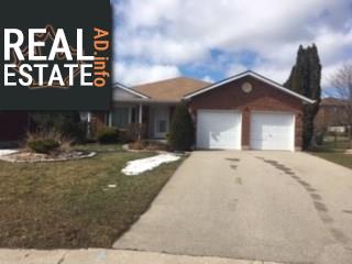 Property 16 Falls Crescent main img