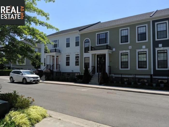 Property 8-125 Rykert Street main img