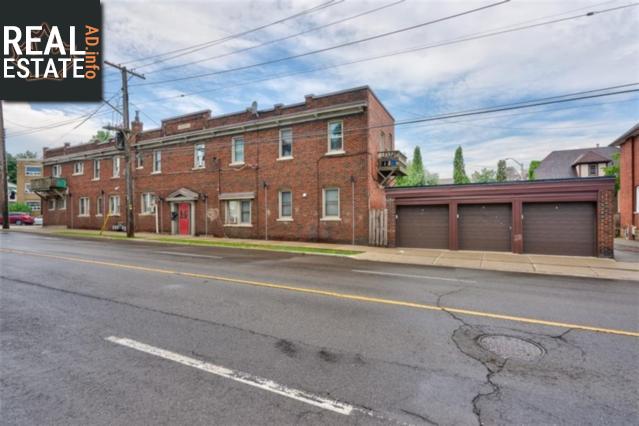 Property 110 Ottawa Street S main img