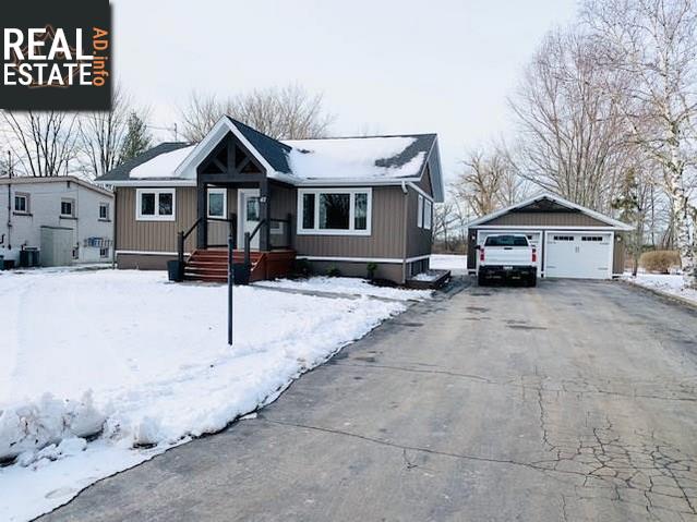 Property 47 Coronation Drive S main img