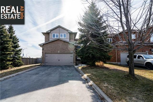 Property 2073 Rosemount Crescent main img