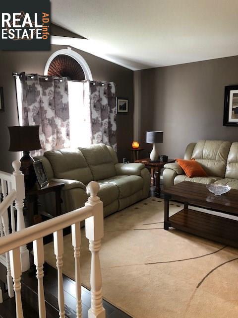 Property 2499 May Avenue main img