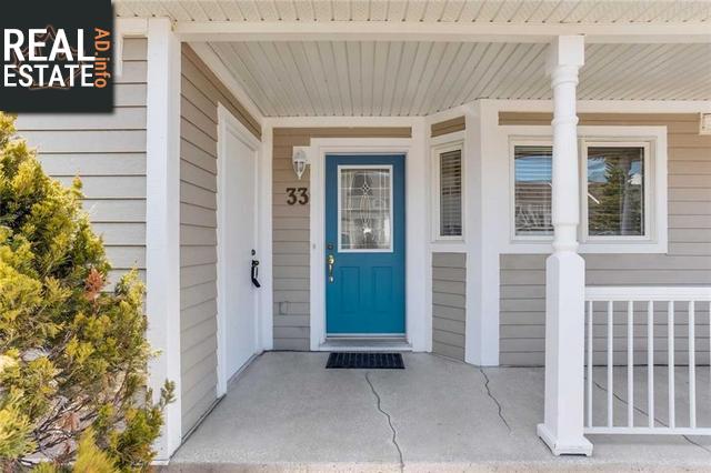 Property 33 Cranberry Surf . main img