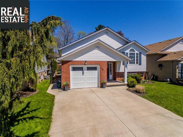 Property 325 Beckett Crescent main img