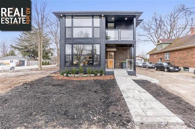 Property 214 Mill Street E main img