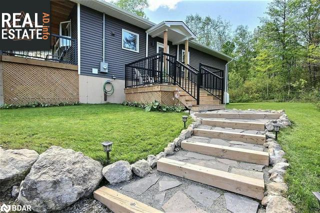 Property 2995 12th Line E main img