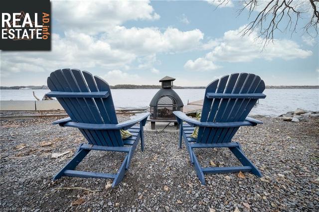 Property 12130 Loyalist Parkway main img