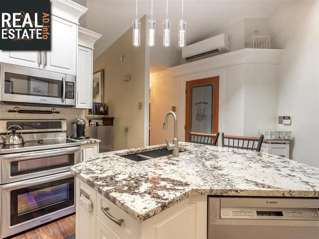 Property 11015 Larkspur Lane main img