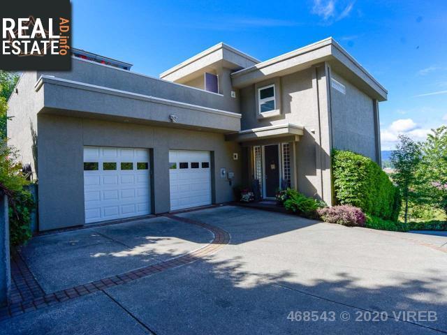 Property 1360 Farquharson Drive main img