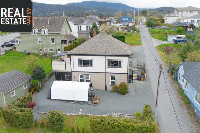 Property 416 2nd Ave main img