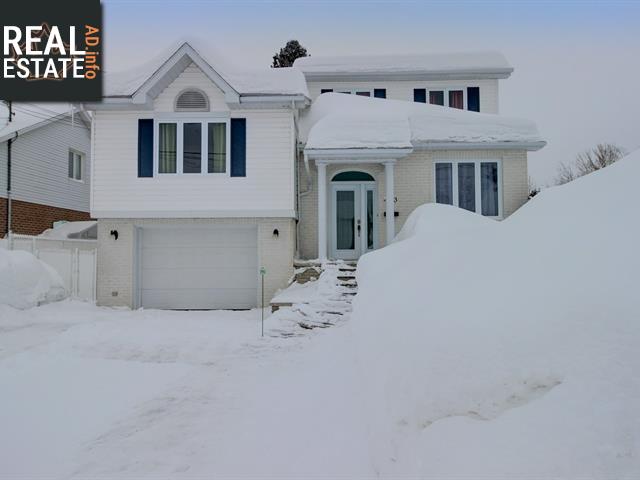 Property 4883 Rue Victor-Belanger main img