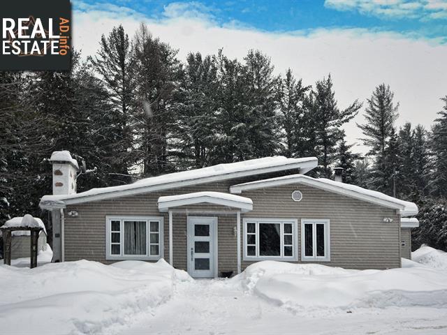 Property 2587 Rue Des Beaux-Chenes main img