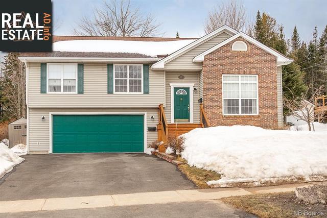 Property 323 Crocket Street main img