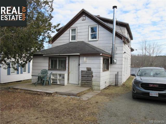 Property 15 Riverside Drive main img