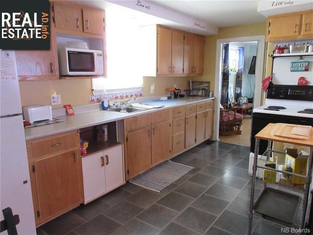 Property 15 Riverside Drive img1