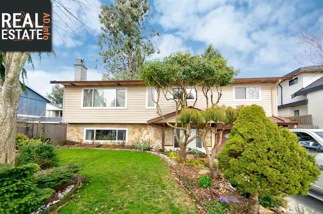 Property 11679 85a Avenue main img