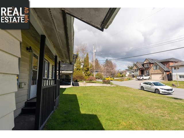 Property 7437 118a Street img1