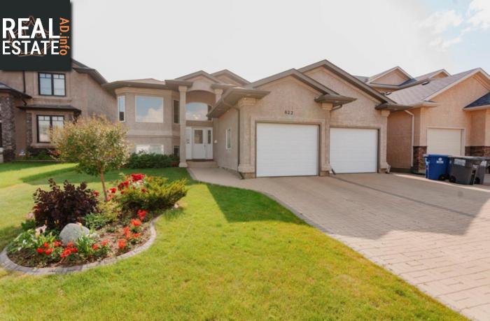 Property 822 Beechdale Cres main img