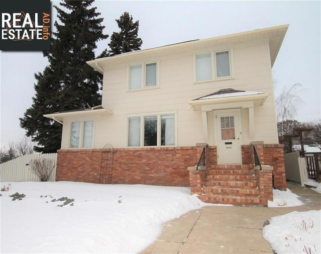 Property 466 3rd Ave Ne main img