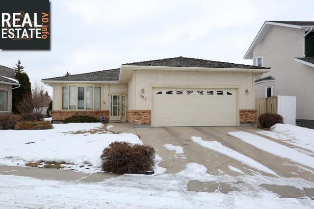 Property 1338 Wascana Hg main img