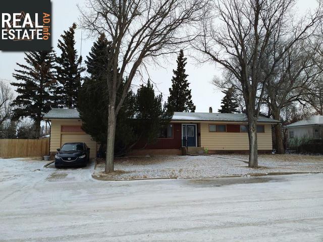 Property 101 5th Ave E main img