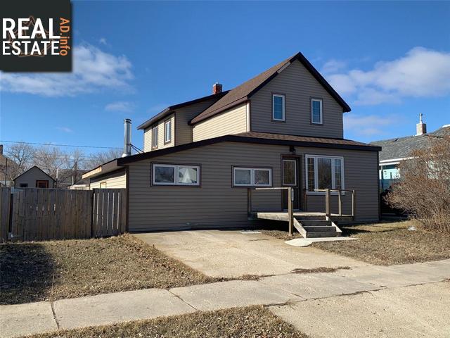 Property 317 4th Ave W main img
