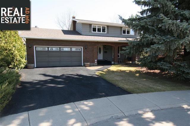 Property 202 Tennant Cres main img