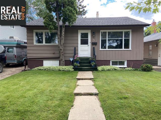 Property 135 106th St main img