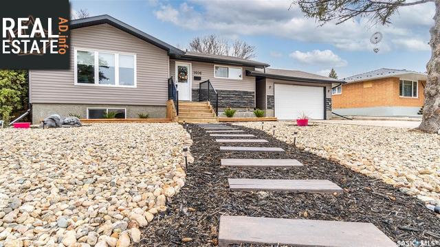 Property 1606 Marshal Cres main img