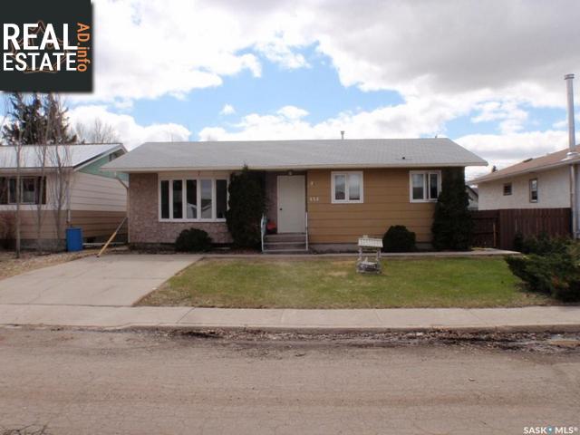 Property 424 6th Ave E main img
