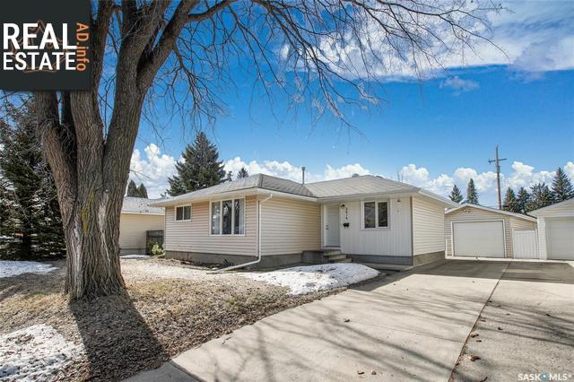 Property 2616 Irvine Ave main img