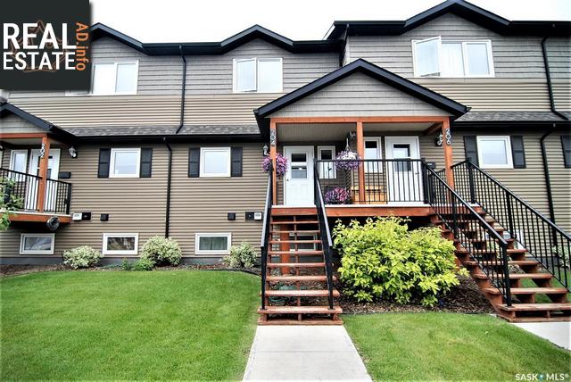 Property 204 110 Shillington Cres main img