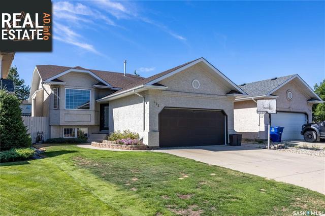 Property 835 Budz Cres main img