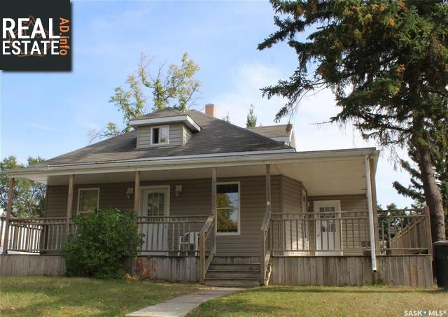Property 314 3rd St E main img