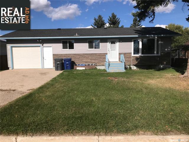 Property 1002 1st St main img