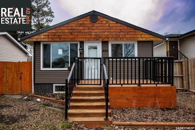 Property 240 Lorne St main img