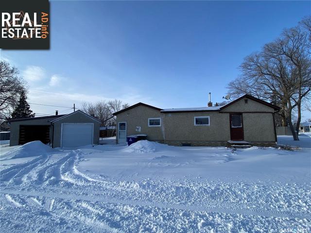 Property 302 4th Ave W main img