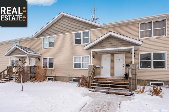 Property 16 209 Camponi Pl main img