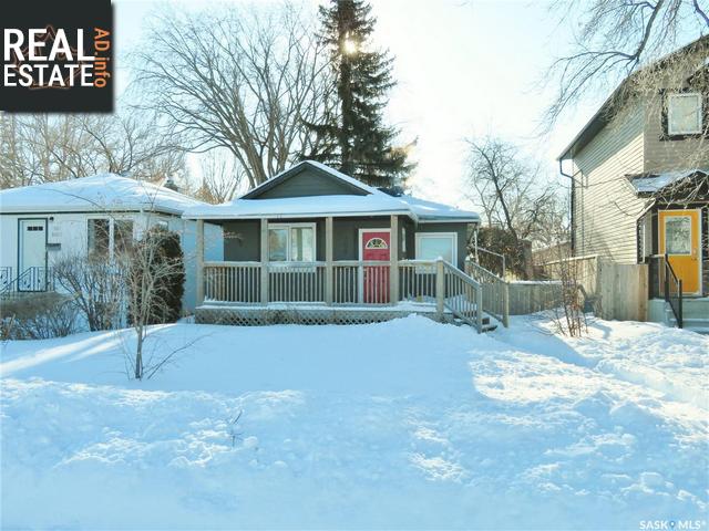 Property 300 Maple St E main img